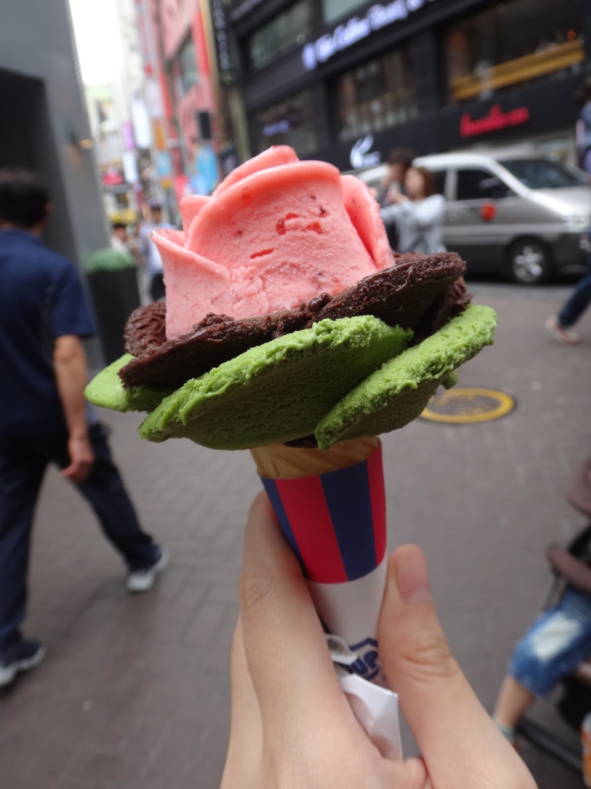 My Favorite Type of Roses are...Ice Cream! Milky Bee Ice Cream