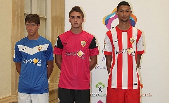 Camisetas Nike del Almería 2013/2014 Camisetas Nike del Almería 2013/2014