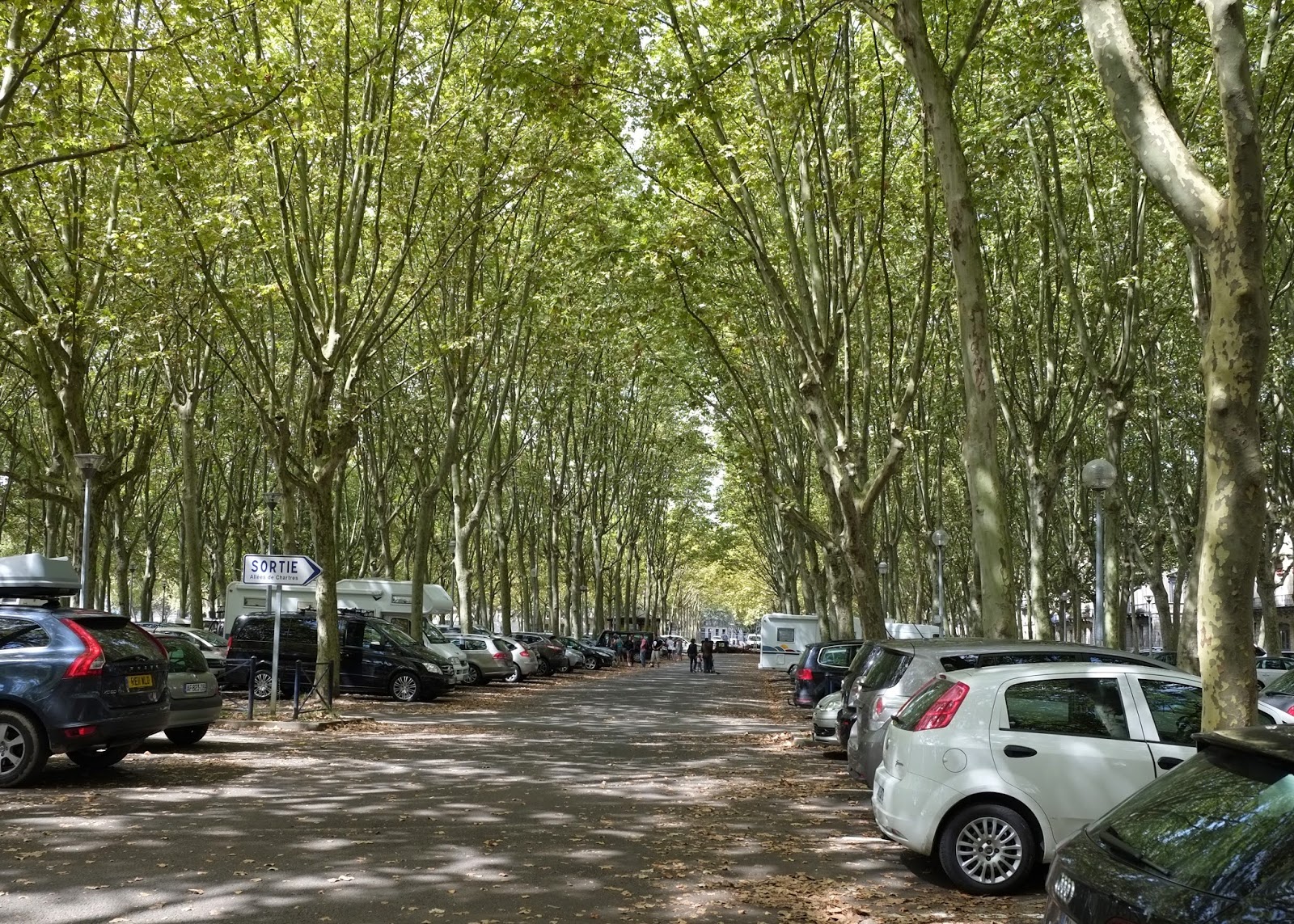 Bordeaux public parking 