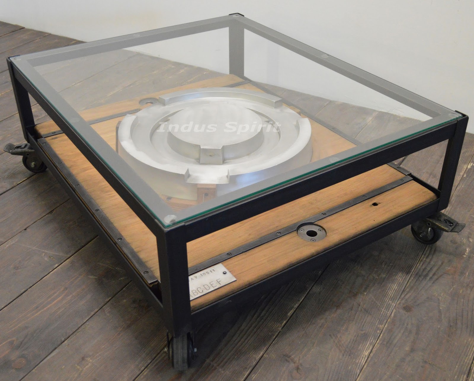 Table basse design industriel