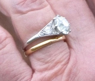 Elizabeth ii wedding ring