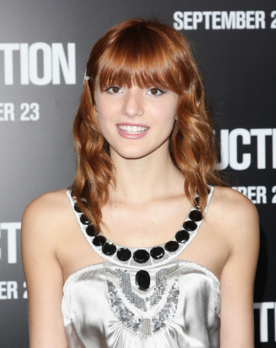 Zendaya Coleman And Bella Thorne Naked Fake Photos | Chelsea Wallpaper