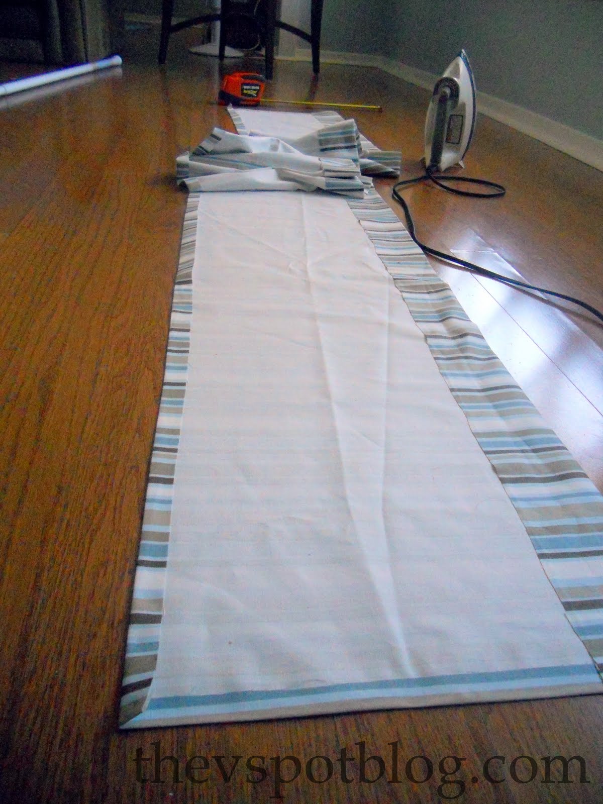 How to make a NoSew Shower Curtain (aka I have a close, personal