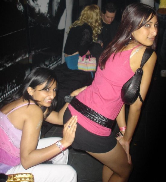 Indian teen girls hot and sexy pictures taken around parties, bedrooms, homes and bathrooms