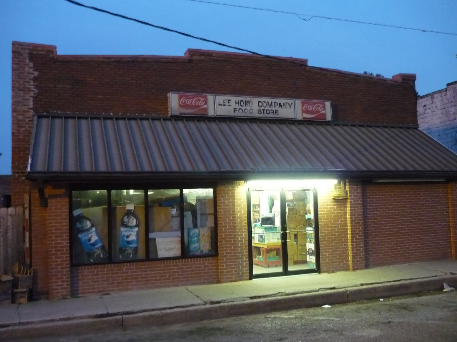 Smokin' Chokin' and Chowing with the King The Mississippi Delta