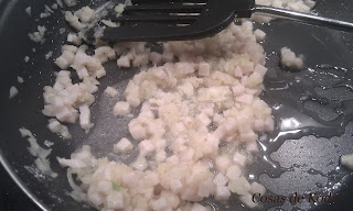 Chuletas rellenas en salsa