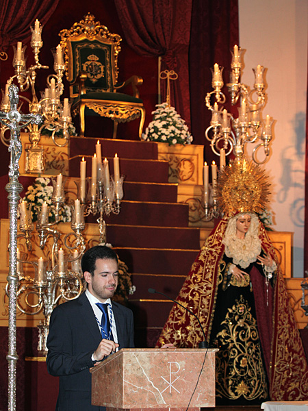 Francis Segura, en un momento de la Exaltación a Nuestra Señora de los Dolores. Francis Segura, en un momento de la Exaltación a Nuestra Señora de los Dolores.