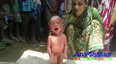 Kejam, Bayi Berusia 2 Hari Ini Dipaksa Berjalan Kejam, Bayi Berusia 2 Hari Ini Dipaksa Berjalan