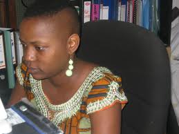 Wasenge+Blogspot Bi Eluka Kibona, akizungumza na waandishi wa habari kuhusu Tamasha la ...