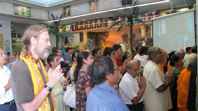 Rath Yatra and Anup Jalota Concert at Radha Madhav Dham, the ashram of Kripaluji Maharaj