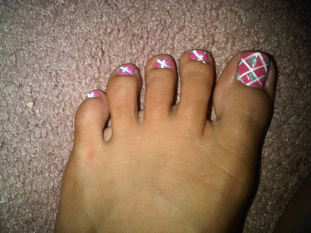 majnooni beauty creepy feet