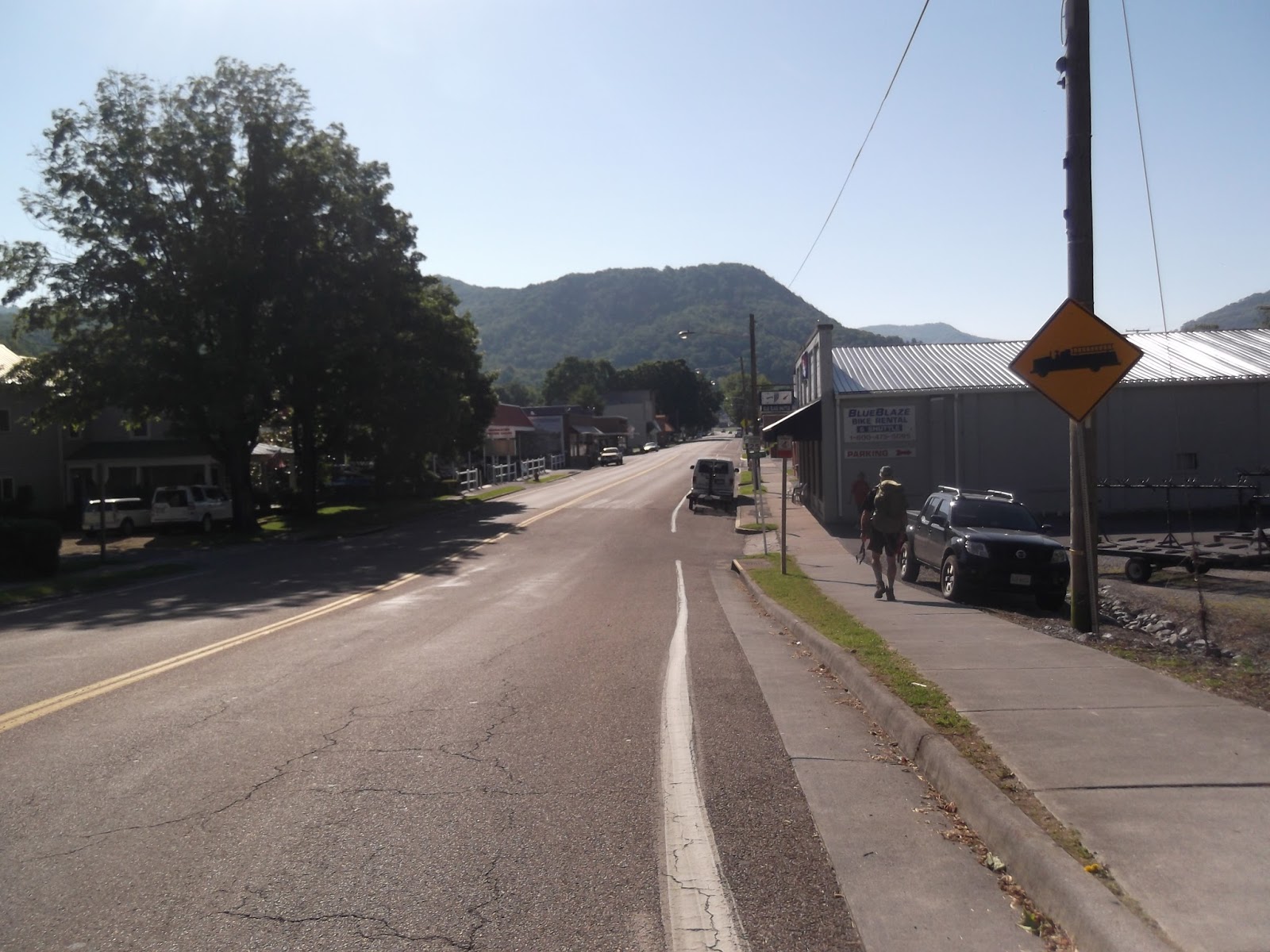 AT Section hiking Campsite to Damascus, VA