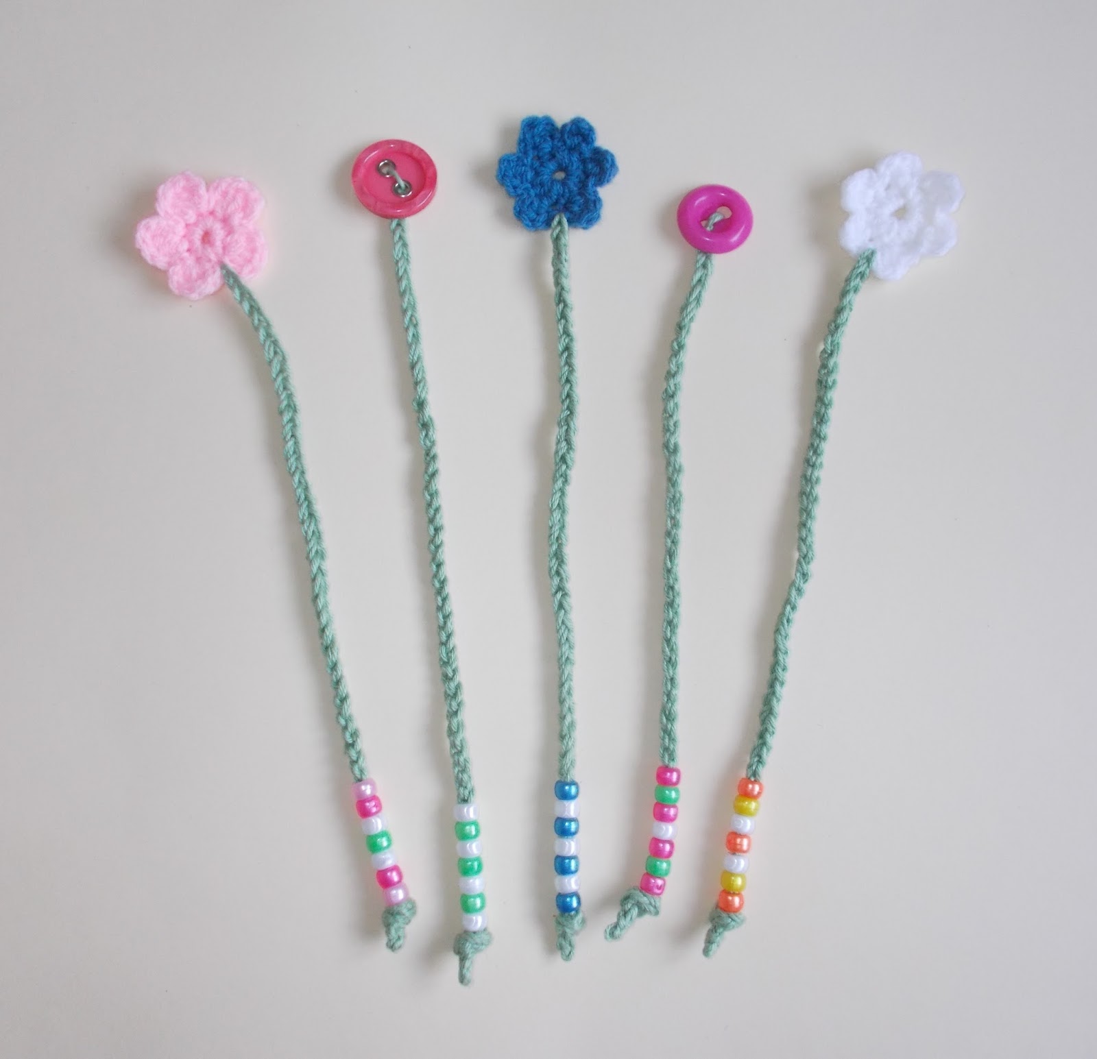 Marianna's Lazy Daisy Days Beaded Bookmarks