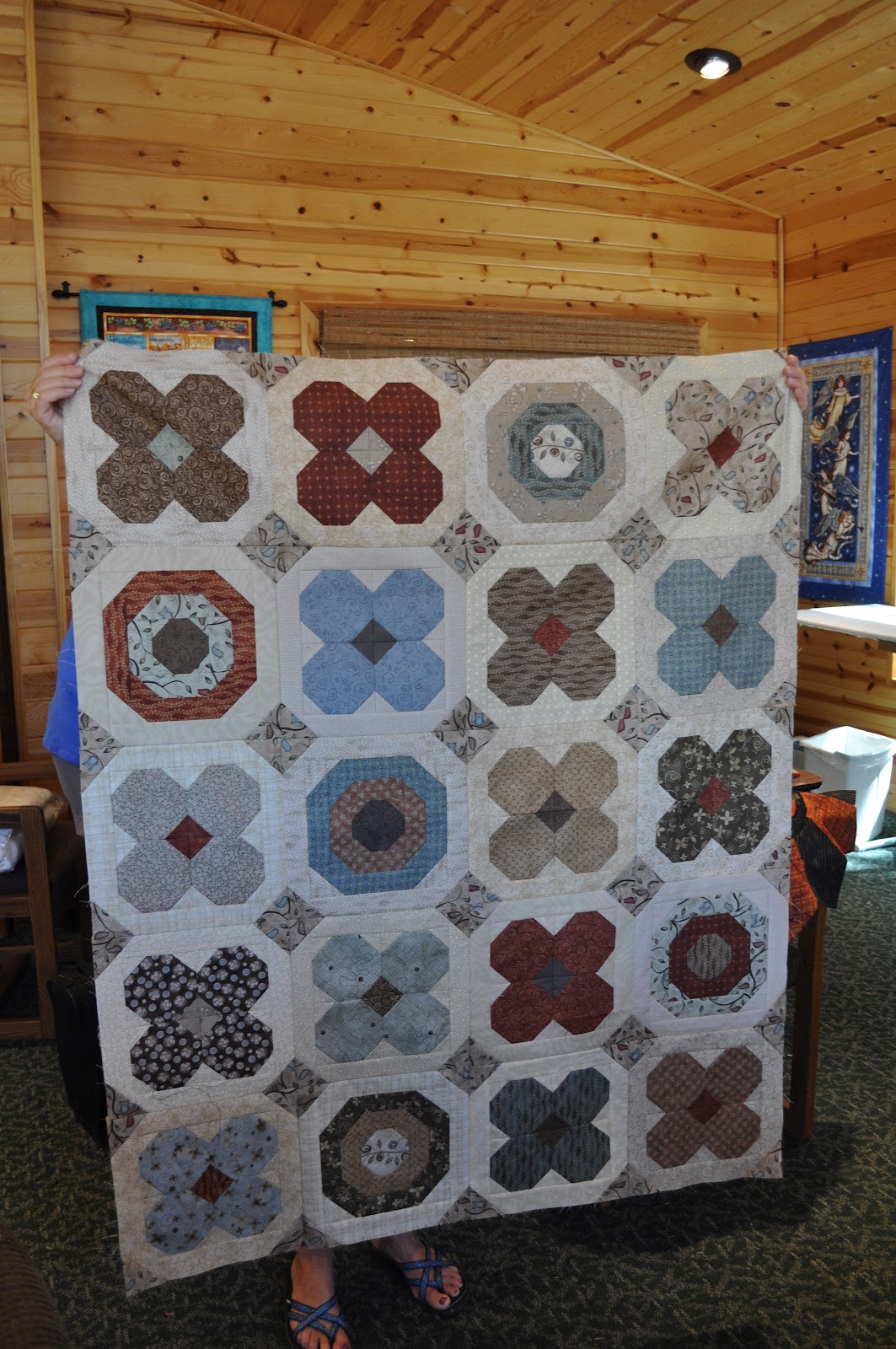 A Quilter's Oasis News 2012 Annual Staff Quilt Retreat