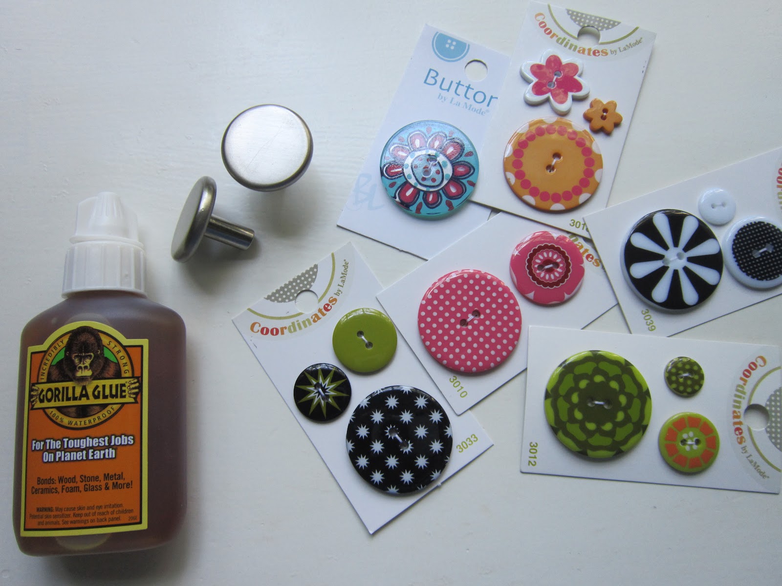 Design Megillah Button Knobs