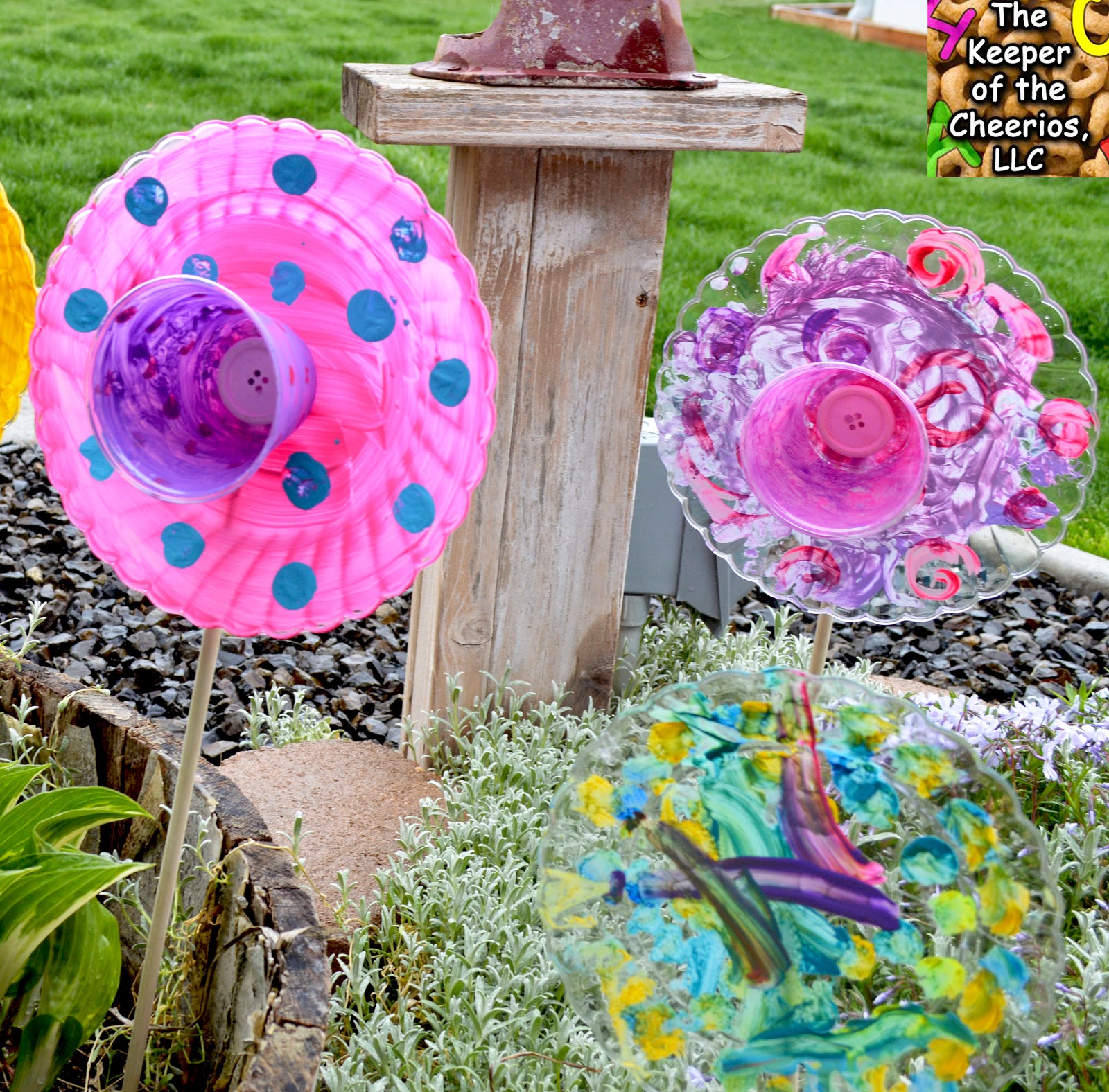 Plastic Plate Flowers