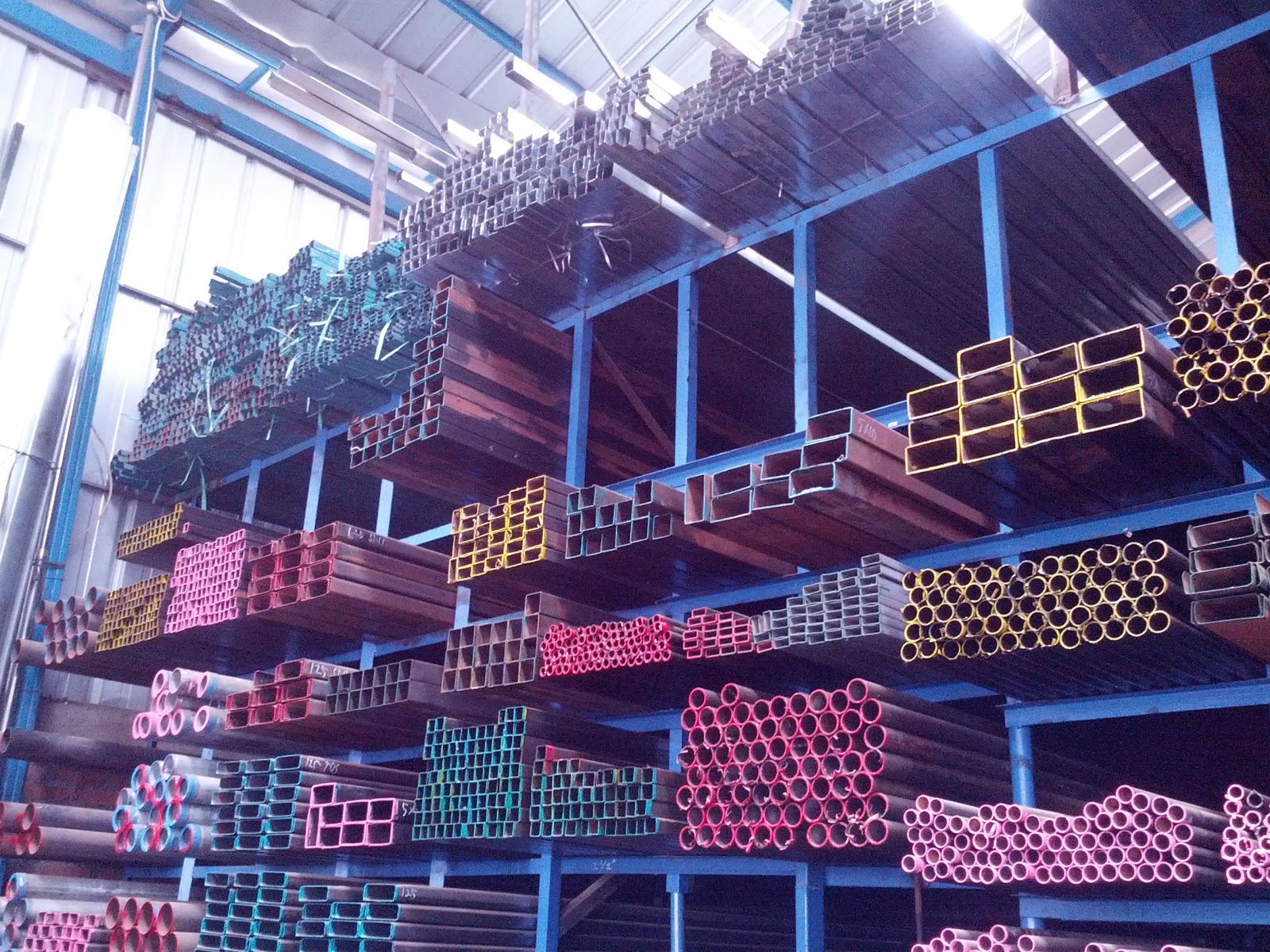 DISTRIBUTOR BESI BAJA