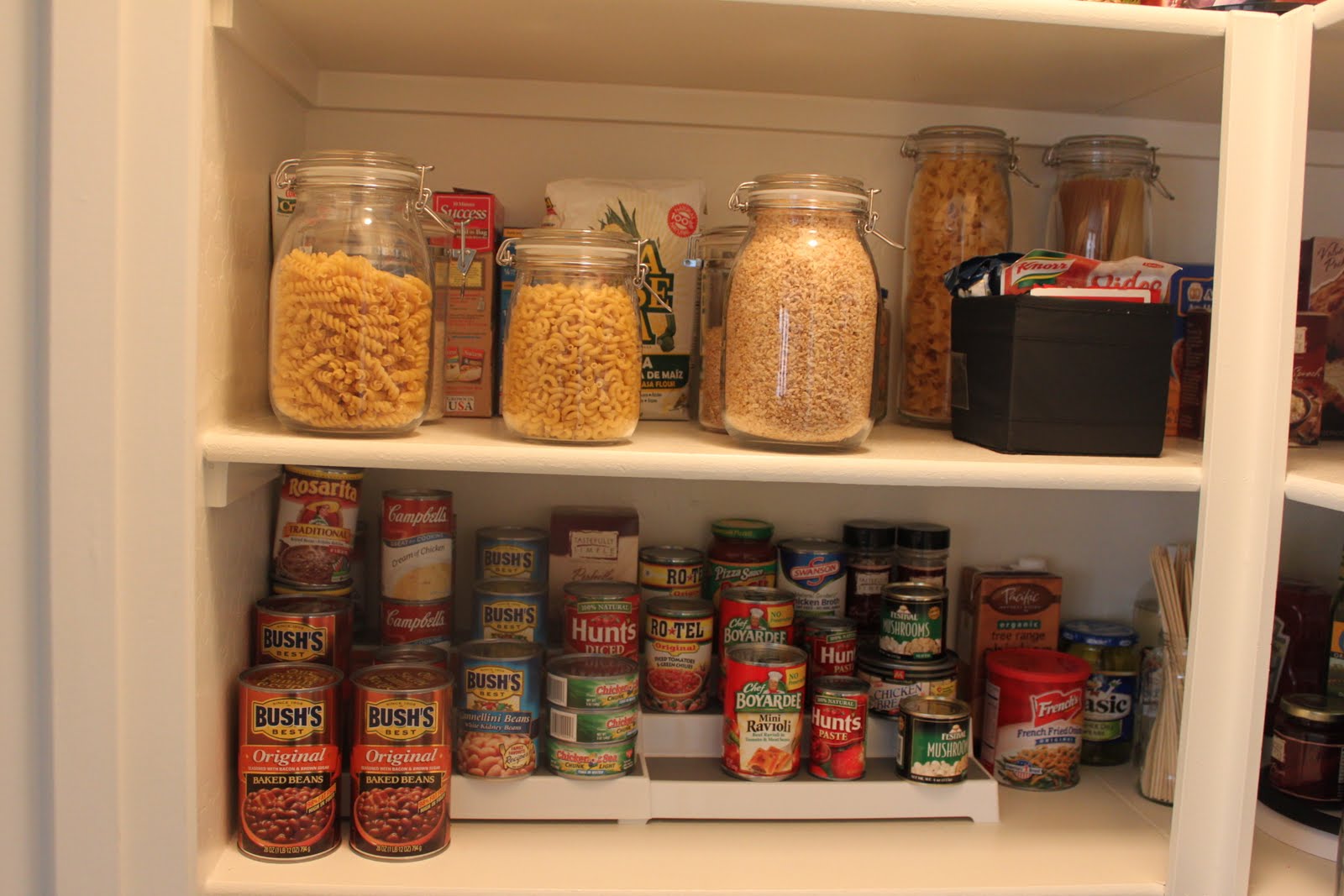 corner pantry