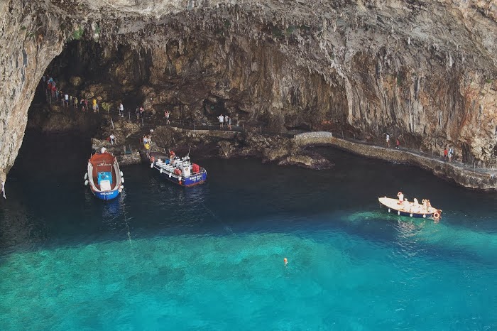 grotta zinzulusa Castro Marina).