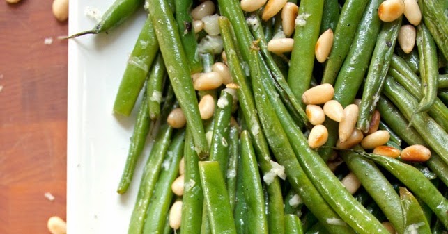 Веганский Нежданчик Печеная зеленая фасоль с чесноком и