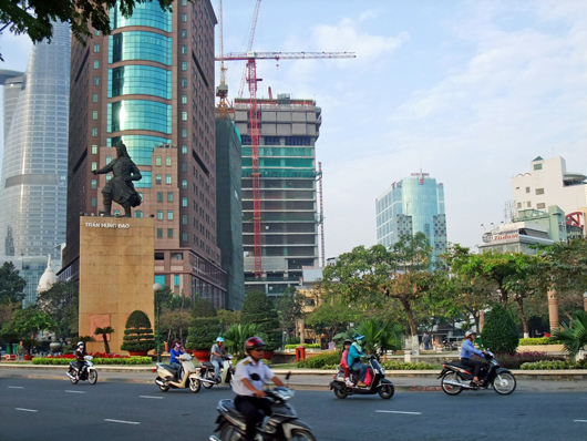 Main street of the Saigon riverside