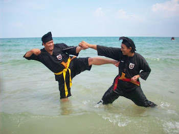 Teluk Kemang Port Dickson Mengamit Kenangan Perkhataman Seni Keris