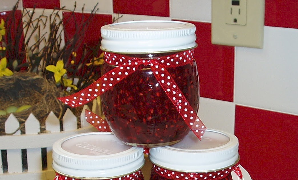 Zetta's Aprons Homemade Raspberry Jalapeno Jelly!