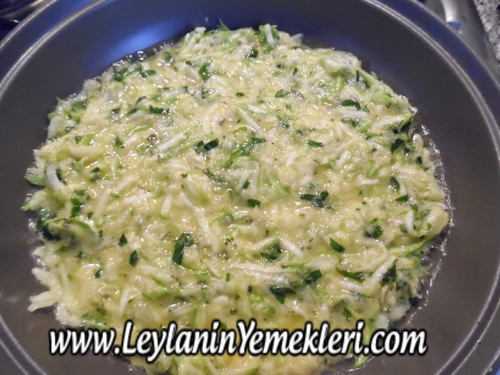 Tavada Kolay Kabak Mucver Tarifi Yemek Tarifleri