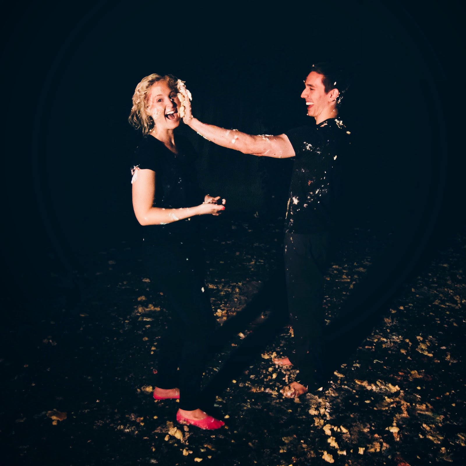 Sweet and Sarcastic CAKE FIGHT!