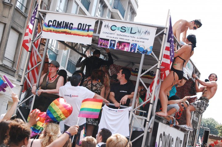 sportif gay nu