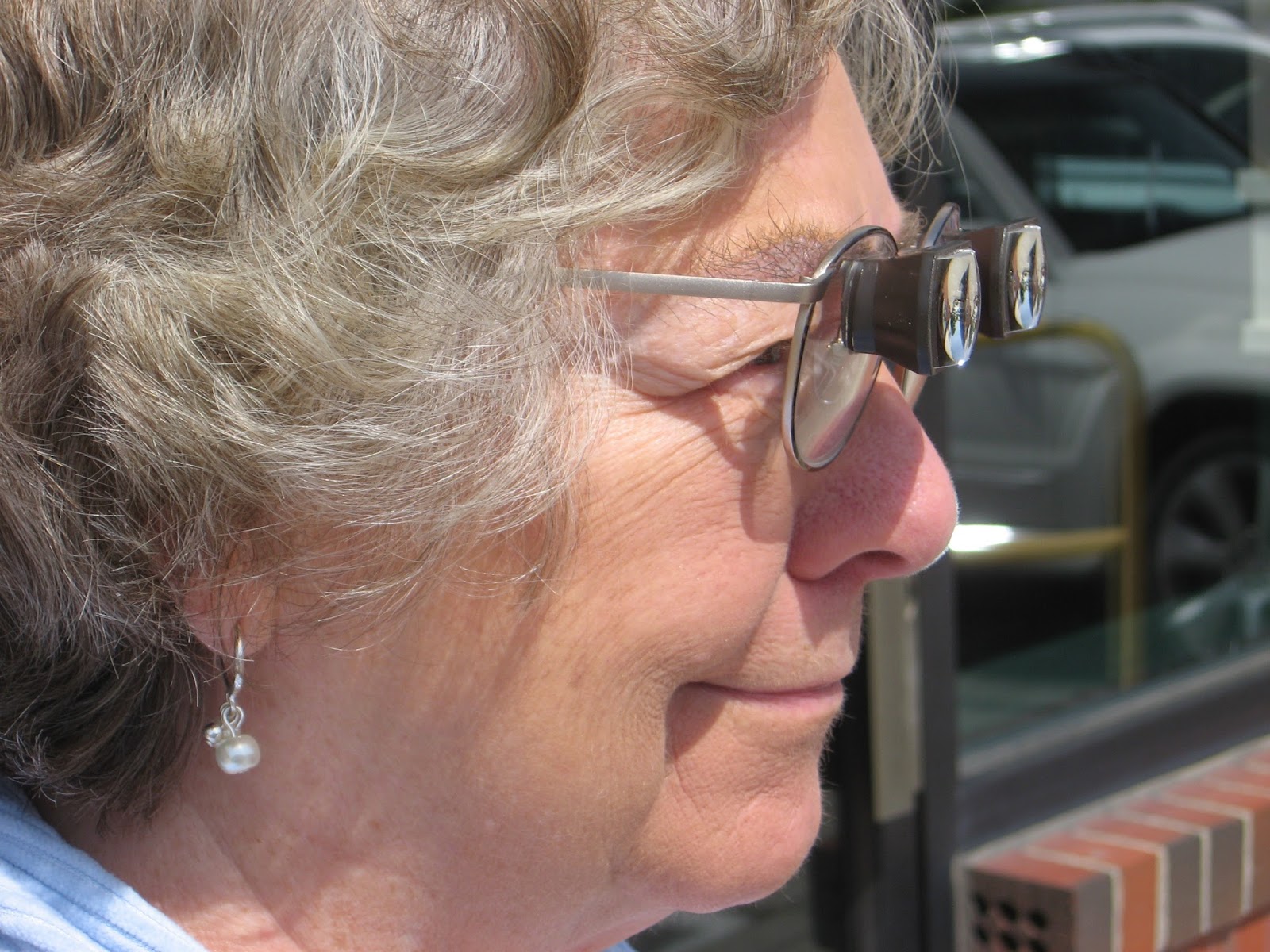 Low Vision Eyeglasses Facts About Macular Degeneration for Eyeglass Low