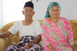 Atokk dan Nenek !