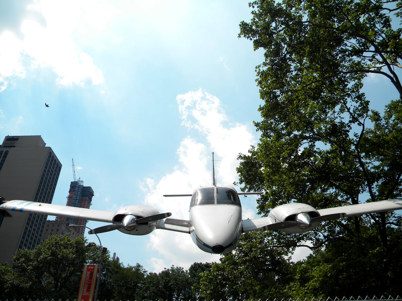 Piper Seneca Paola Pivi - How I Roll