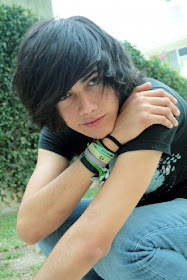 Blue Hair Emo Busty Teens Blue Hair Emo Busty Teens