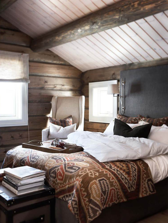 Cozy rustic bedroom via Slettvoll