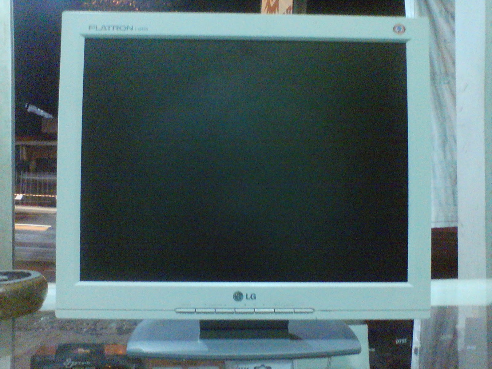 monitor lcd lg kotak service laptop dan printer di malang monitor lcd lg kotak service laptop dan printer di malang