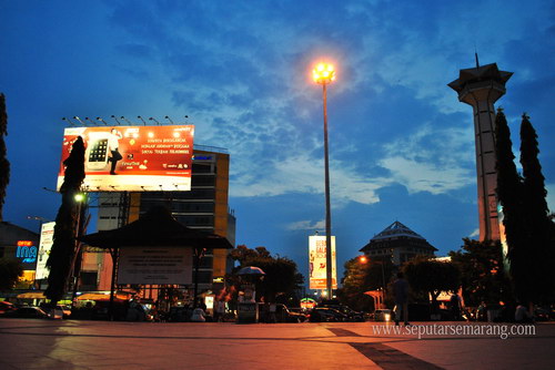 Foto Simpanglima Semarang Senja Kala