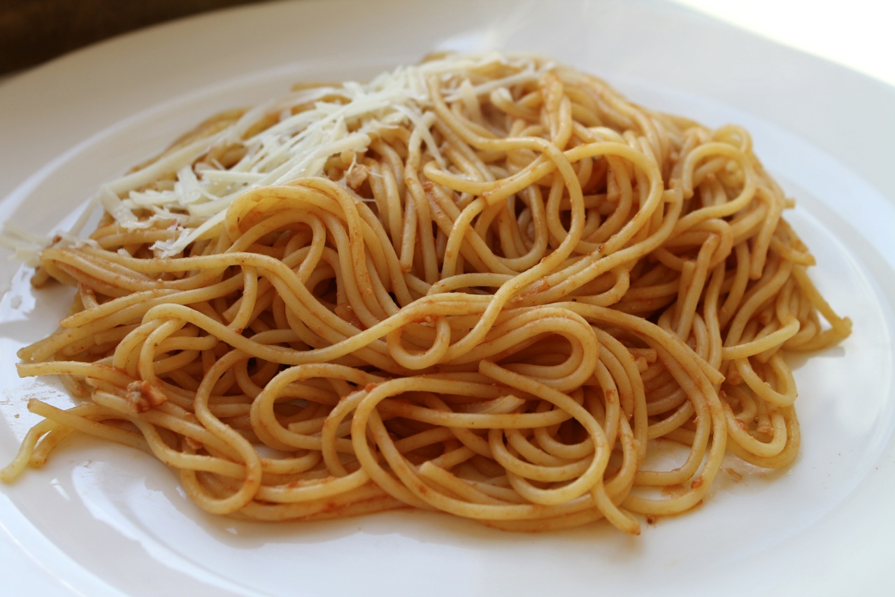 Cook In / Dine Out Cook In 101 Spaghetti with Basic Meat Sauce