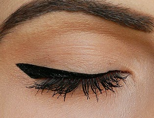 Makeup For Blue Eyes