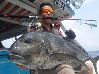 Popping di atas karang dalam Popping di atas karang dalam