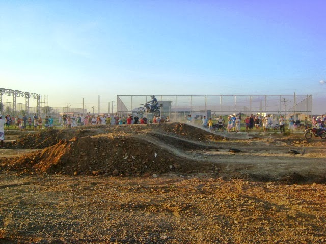 Apresentações de Moto Cross (Foto: EIP)