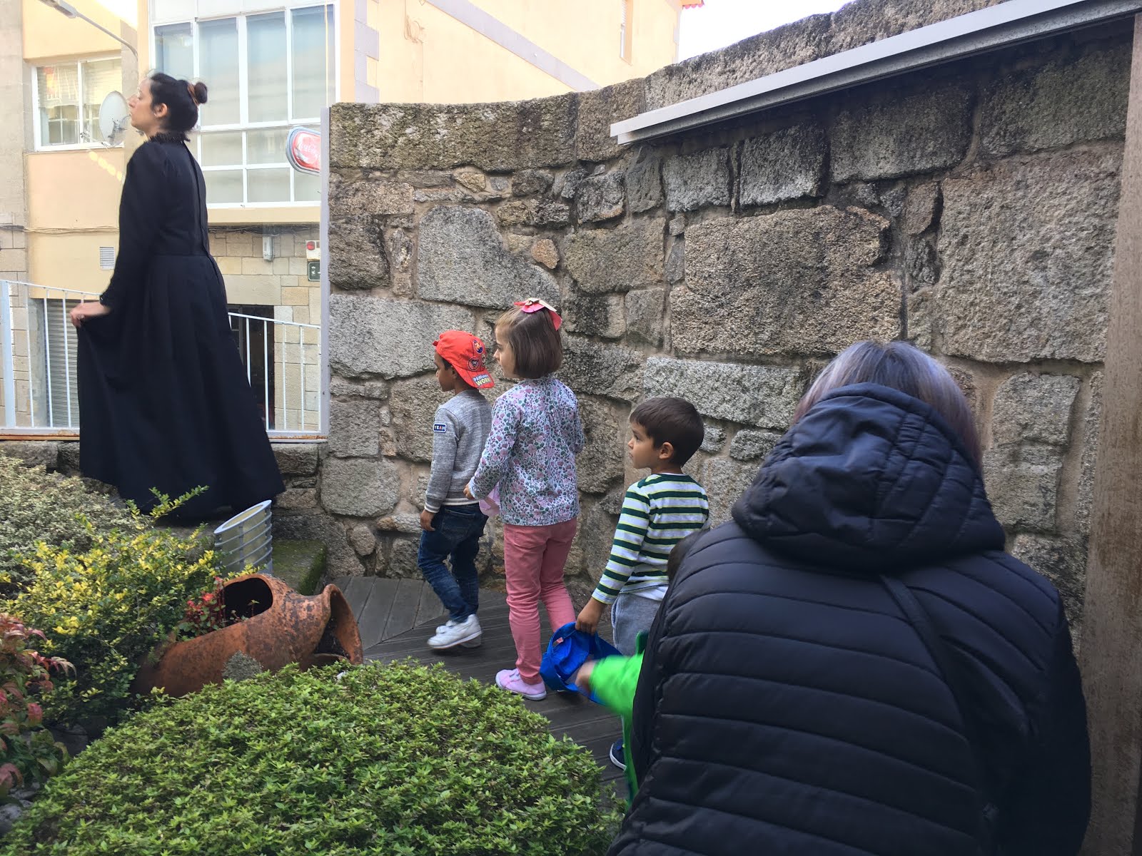 "DUENDES JUGUETONES"