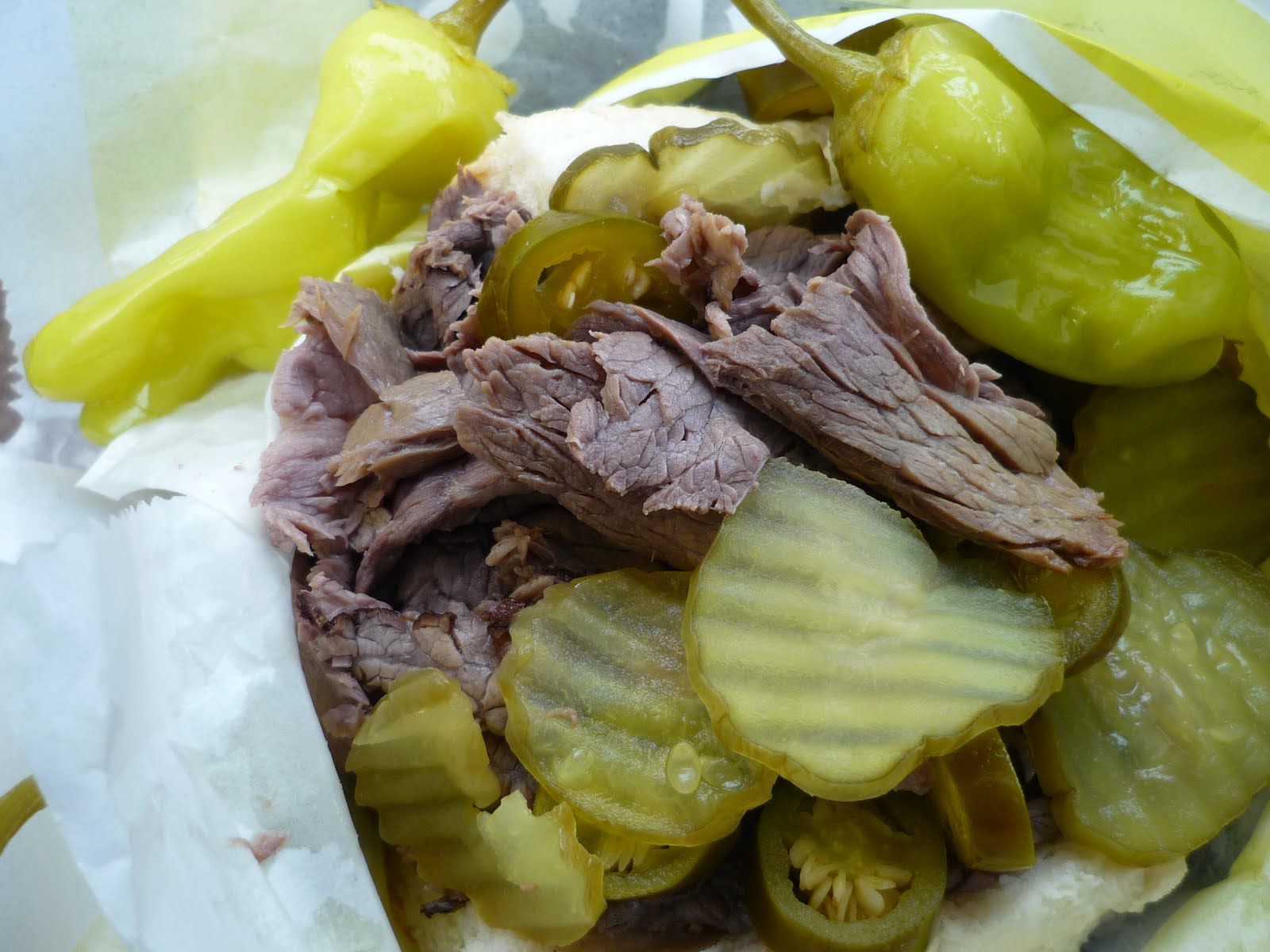 Smokin' Chokin' and Chowing with the King Zel's Roast Beef