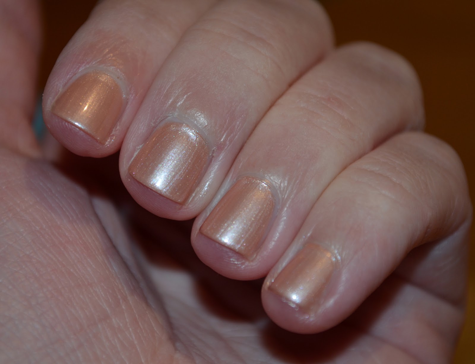 Em's Polish Paradise Swatches and Review Essie "Tea and Crumpets"
