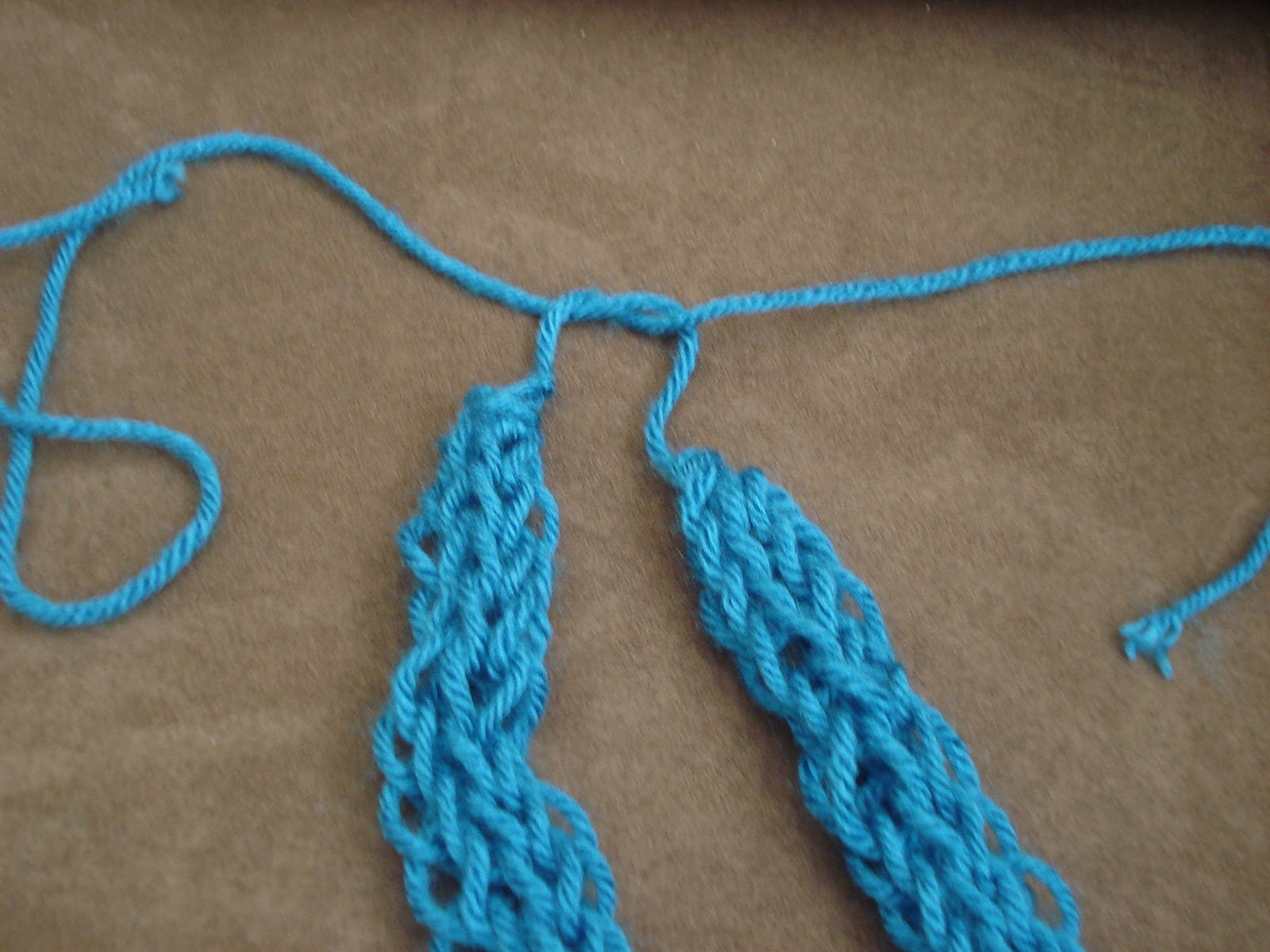 A Simple Yarn Lei