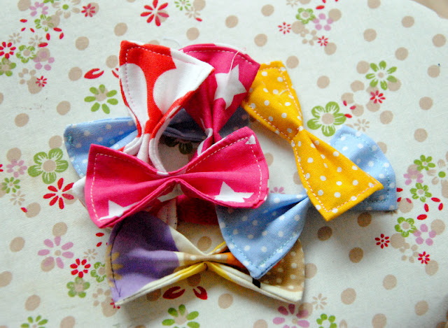 Ro Paperbows3 Jpg 400 271 Paper Bows Tutorial Paper Craft