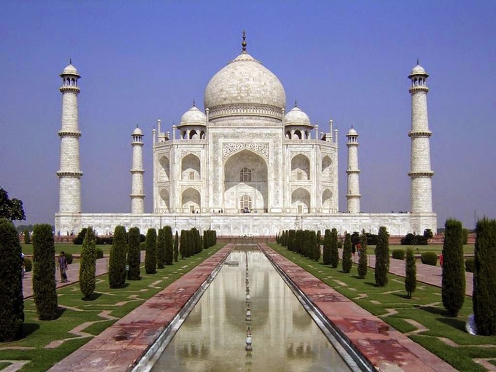 Sejarah di bangunnya Taj Mahal Sejarah di bangunnya Taj Mahal