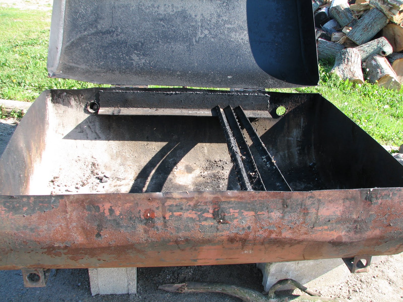 This Little Place Here The Homemade Pig Roaster