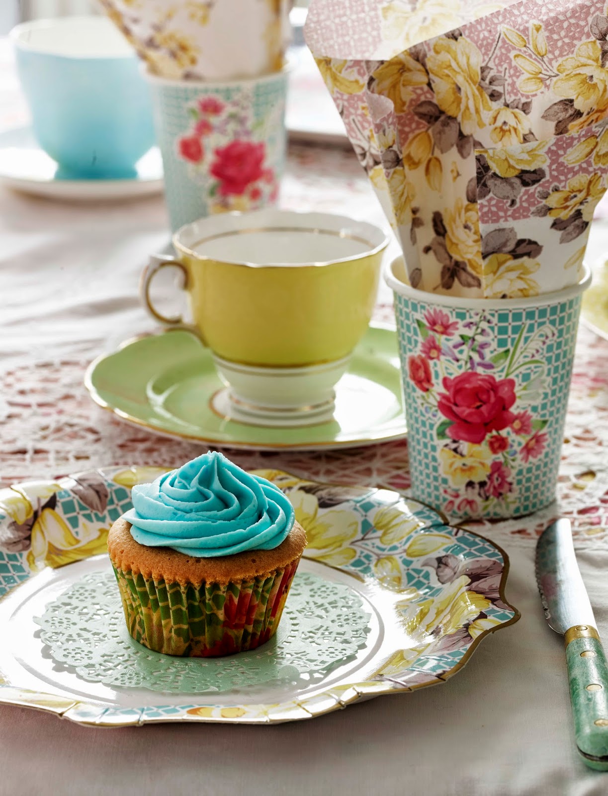 Selina Lake Spring Summer Party Talking Tables Style!