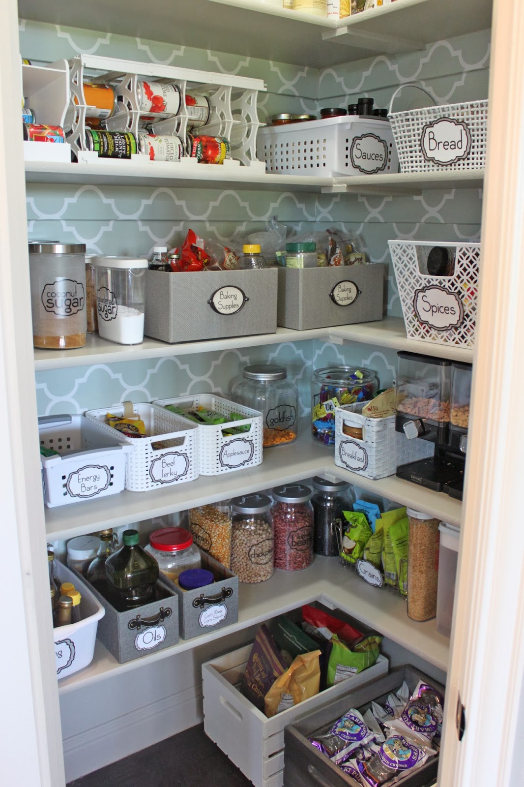 a little of this, a little of that Pantry Makeover!